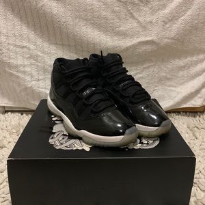 Jordan 11 SpaceJam size 10